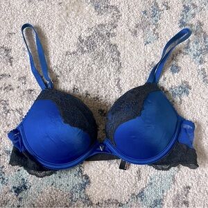 Victoria’s Secret Blue Lace Push-Up Bra